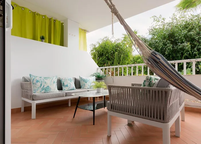 The Monkey House Apartment - A Jungle Of Comfort